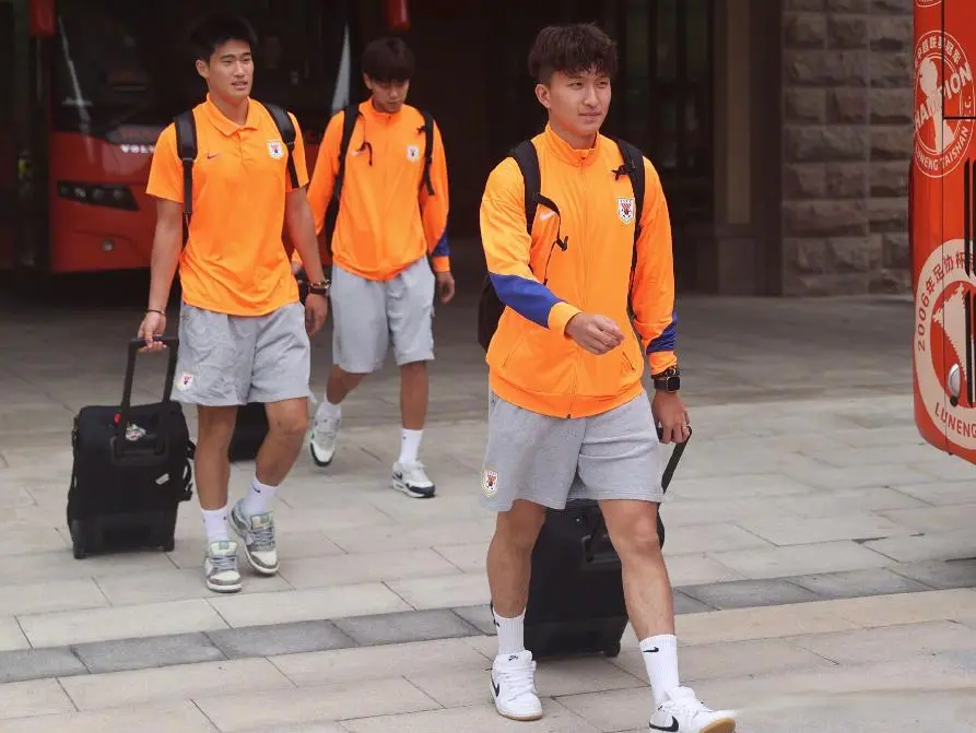 泰山队出征, 赛前发布会, AA 泰山队出征, 赛前发布会, AA