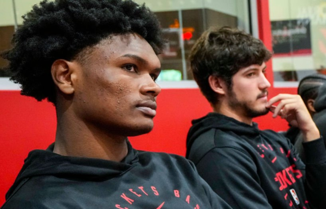 年首轮, 场时间不多